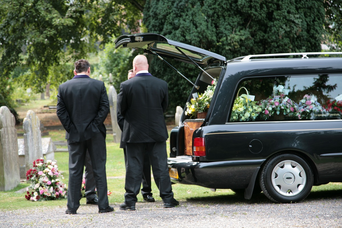 https://www.notizie.it/wp-content/uploads/2026/05/funerali-di-alex-zanardi-il-figlio-niccolo-il-segreto-e-il-sorriso-nelle-piccole-bc3e463e.jpg