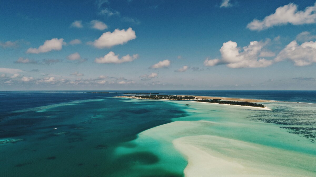 https://www.notizie.it/wp-content/uploads/2026/05/maldive-al-via-il-recupero-dei-corpi-dei-cinque-italiani-morti-durante-unimmersi-d0652d34.jpg