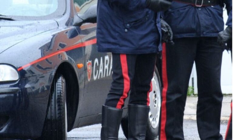 Coltellate in strada a Taranto: morto un uomo