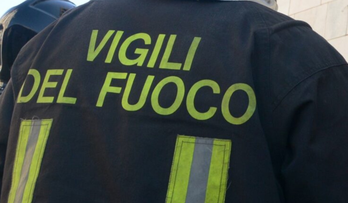 https://www.notizie.it/wp-content/uploads/2026/05/settimo-torinese-divampa-incendio-in-una-carrozzeria-evacuazioni-e-allerta-nella-c00ca045.jpg