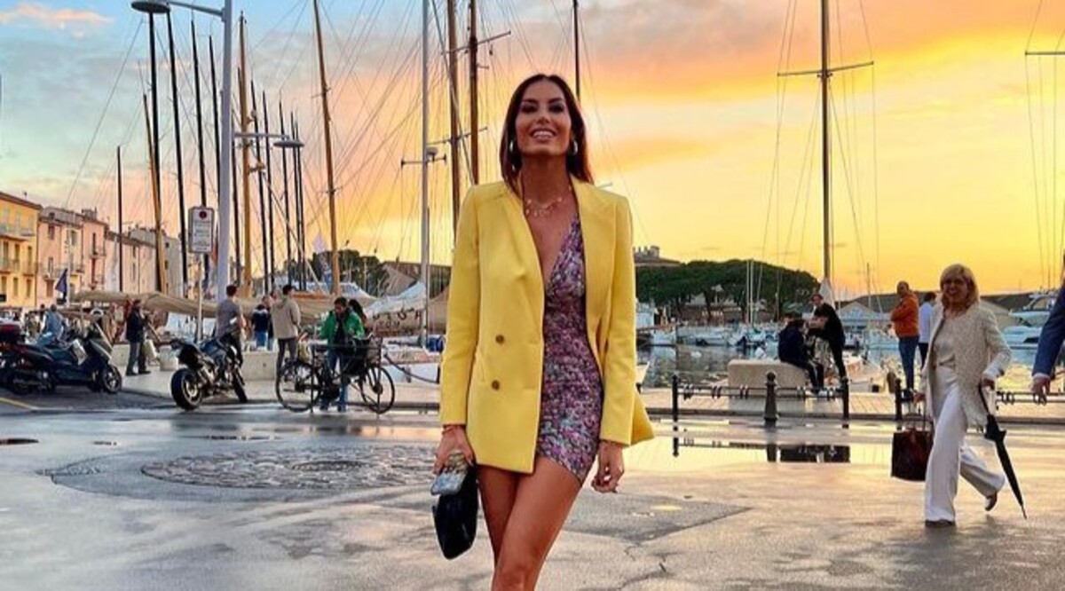 Elisabetta Gregoraci ha un nuovo fidanzato? Il bacio alla luce del sole confermerebbe il gossip