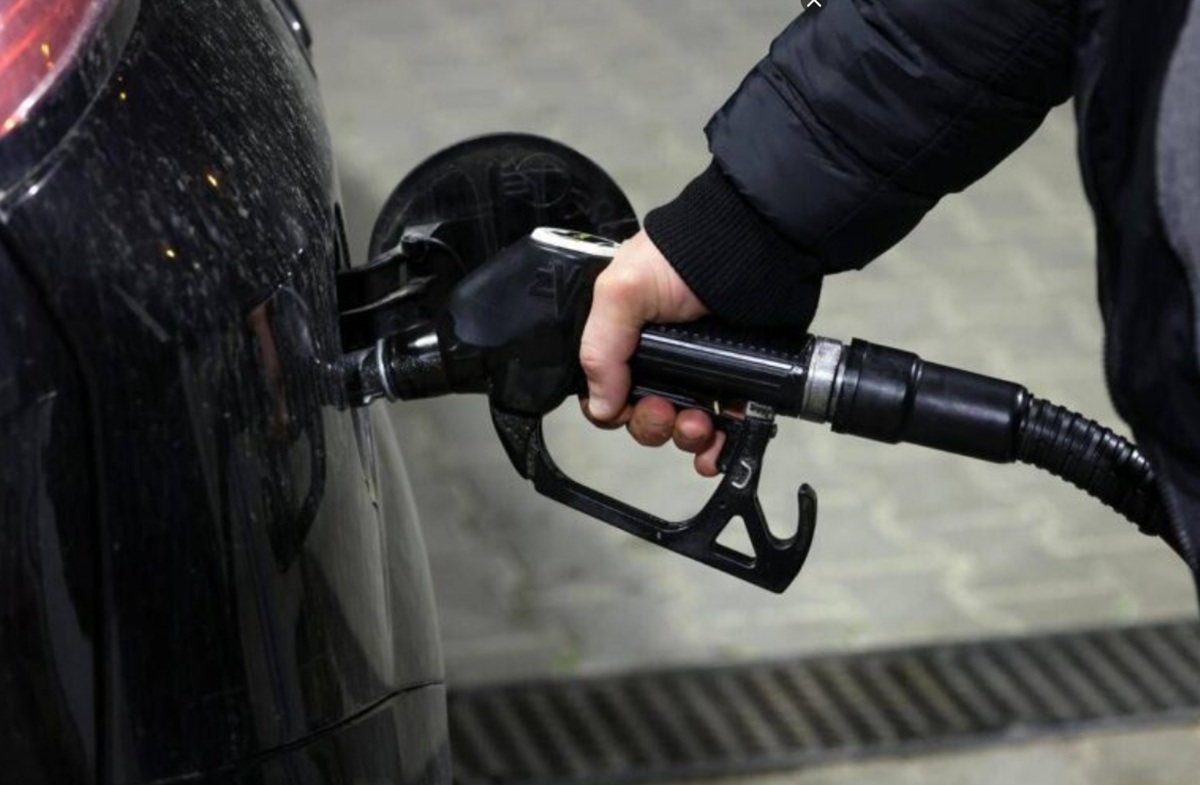 https://www.notizie.it/wp-content/uploads/2026/06/prezzi-carburante-e02f973e.jpg