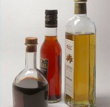 article page main ehow images a05 1o r4 medical benefits vinegar 800x8001