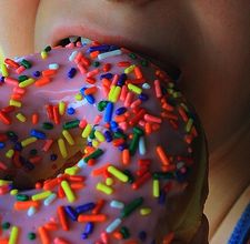 article page main ehow images a05 ej gq crave sweets after eating meal 800x800