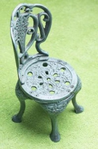 repaint wrought iron patio furniture 800x800 199x300