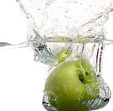article page main ehow images a04 pu vk apple water cleanse 800x800