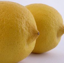 article page main ehow images a05 jv bl use lemon juice health benefits 800x800