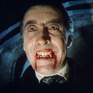 Conte Dracula Christopher Lee 300x300