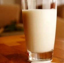 article page main ehow images a08 6l a5 heat cause milk spoil 800x800